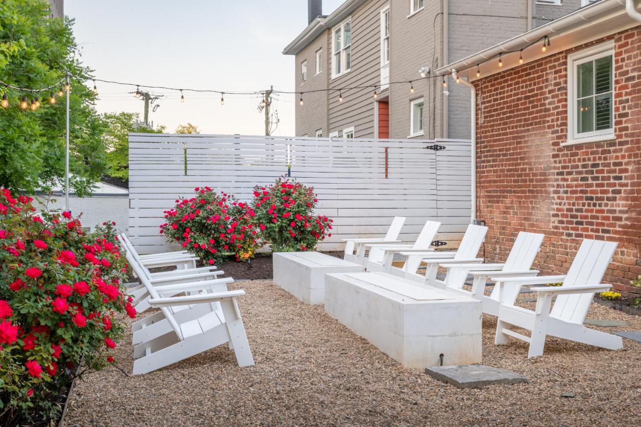 Boutique Room Steps From Downtown Mall Rose Jean Room 1 Charlottesville Esterno foto